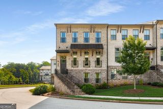 636 Avondale Creek Drive, Decatur, GA 30032