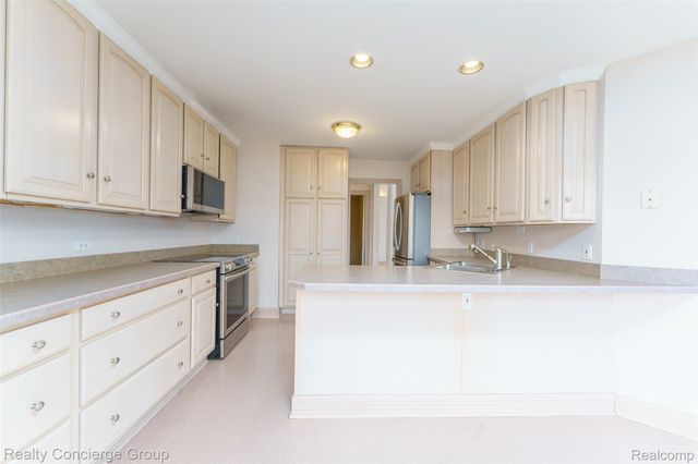 6400 Sober Road, Conway Township, MI 48836