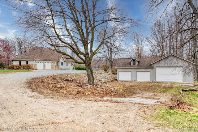 6400 Sober Road, Conway Township, MI 48836