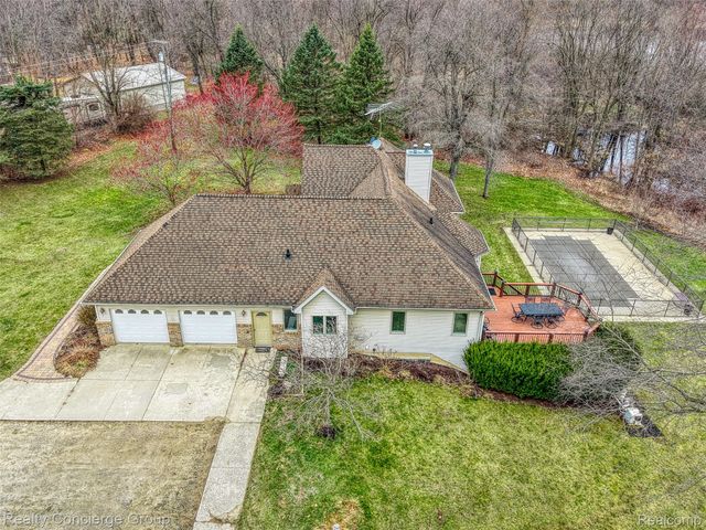 6400 Sober Road, Conway Township, MI 48836