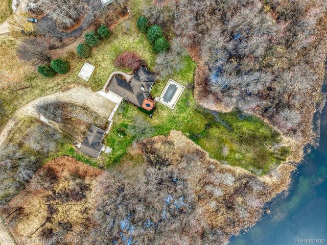 6400 Sober Road, Conway Township, MI 48836
