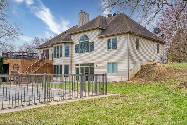 6400 Sober Road, Conway Township, MI 48836