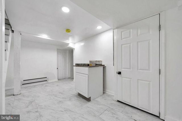 163 SPRINGTON RD, Upper Darby, PA 19082