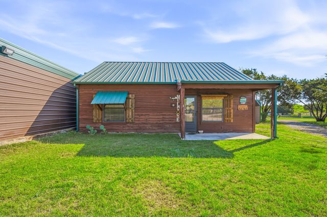 101 Hide Away Drive 7, Strawn, TX 76475