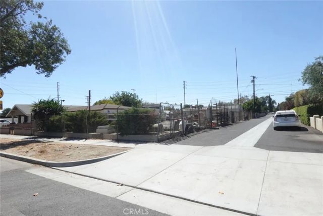 13248 5th, Chino, CA 91710