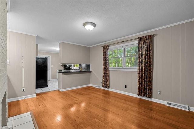 1609 Bolingbroke Road, High Point, NC 27265