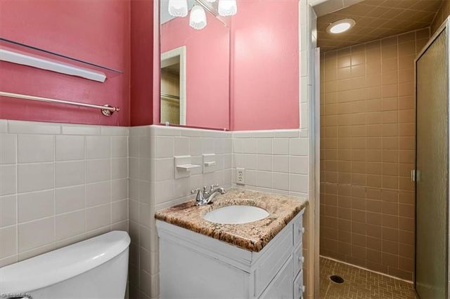 1609 Bolingbroke Road, High Point, NC 27265
