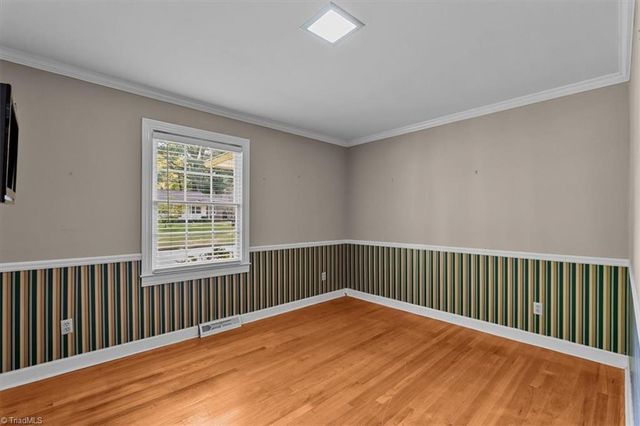 1609 Bolingbroke Road, High Point, NC 27265