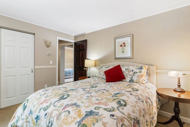 77 Locust St, Freetown, MA 02702