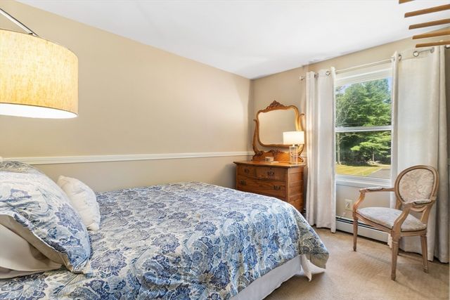 77 Locust St, Freetown, MA 02702