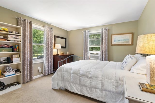 77 Locust St, Freetown, MA 02702