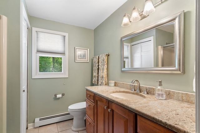 77 Locust St, Freetown, MA 02702