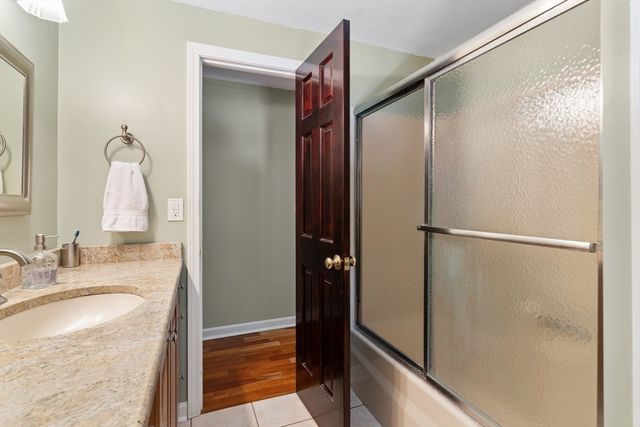 77 Locust St, Freetown, MA 02702