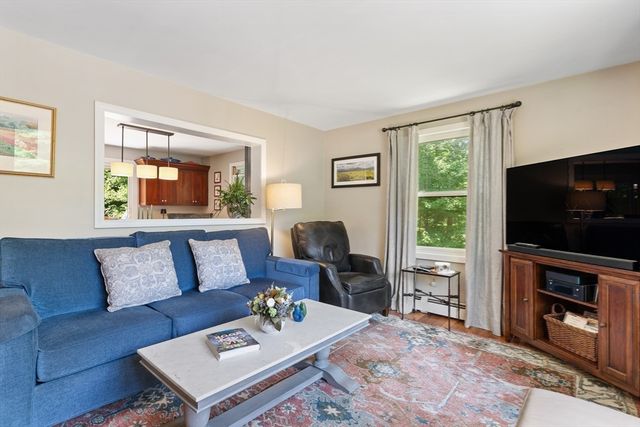 77 Locust St, Freetown, MA 02702