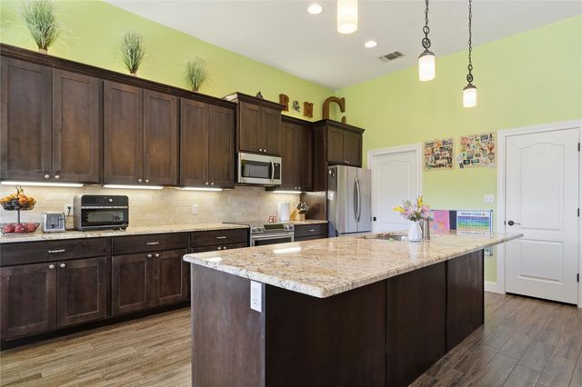 1773 Desiree ST, Canyon Lake, TX 78133