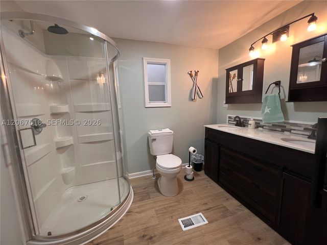 8709 SW 15th St na, Davie, FL 33324