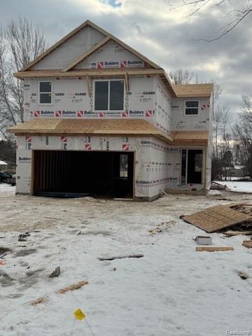 21600 Elmway Drive Drive, Clinton Charter Township, MI 48035