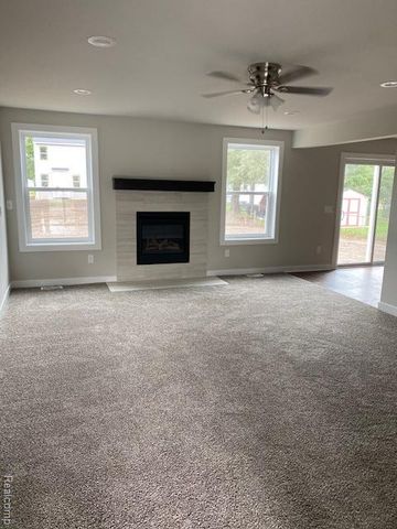 21600 Elmway Drive Drive, Clinton Charter Township, MI 48035