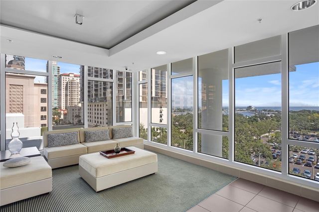 175 1ST STREET S 2102, St Petersburg, FL 33701