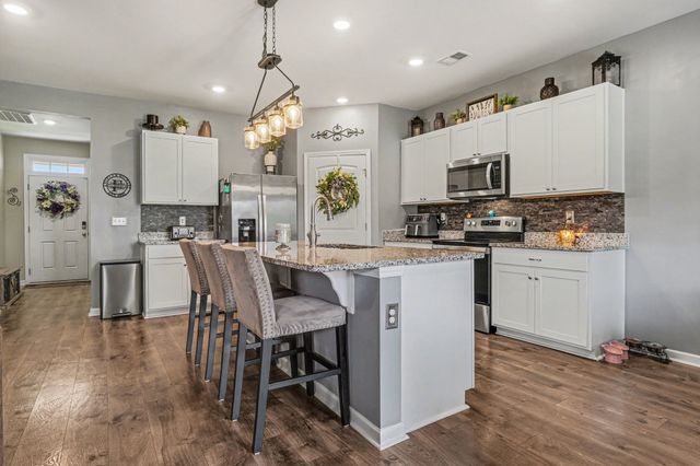 302 Ryan Rd, Chapel Hill, TN 37034