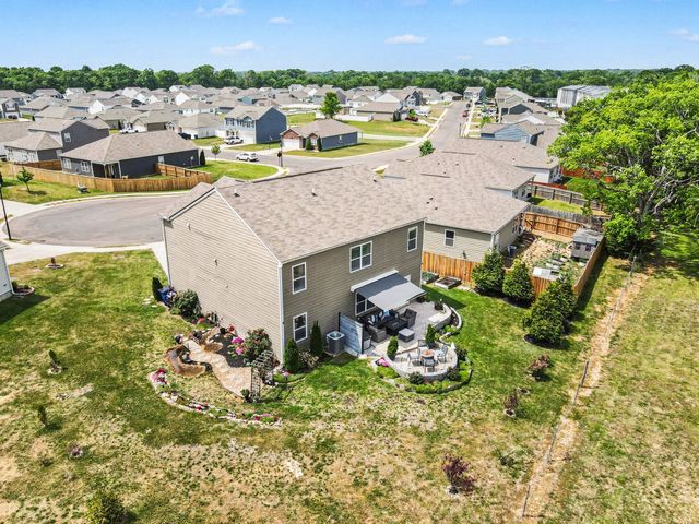 302 Ryan Rd, Chapel Hill, TN 37034