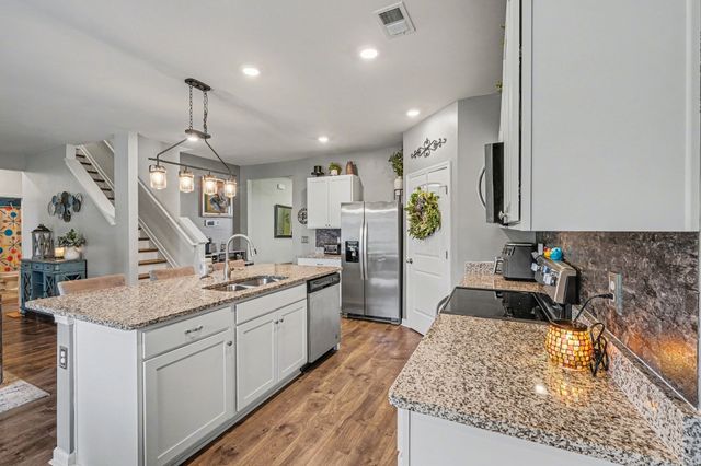 302 Ryan Rd, Chapel Hill, TN 37034