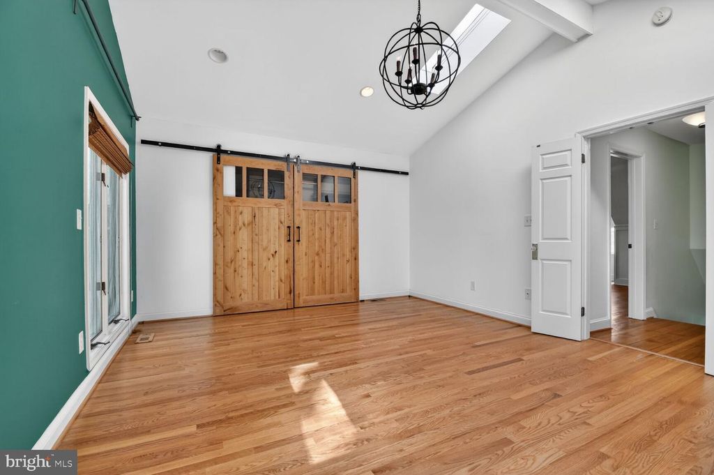 Image 26 of property listing at 12 PARKSIDE RD, Silver Spring, MD 20910