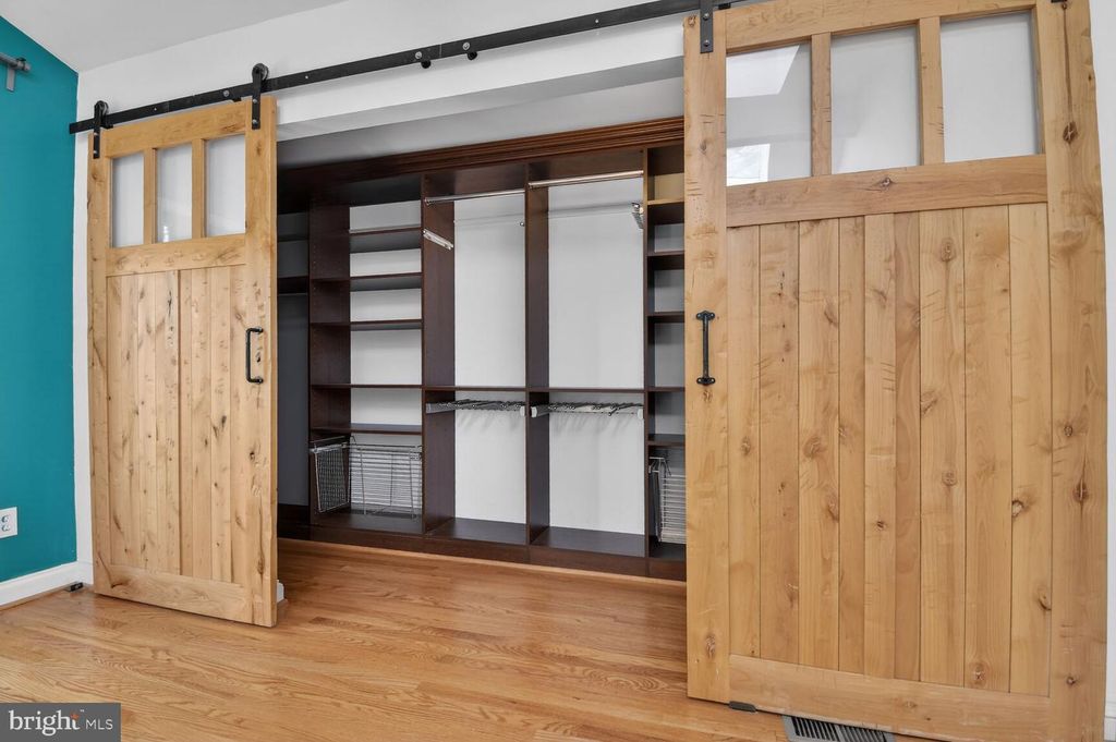 Image 27 of property listing at 12 PARKSIDE RD, Silver Spring, MD 20910