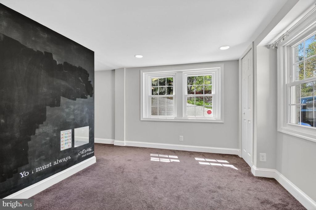 Image 34 of property listing at 12 PARKSIDE RD, Silver Spring, MD 20910