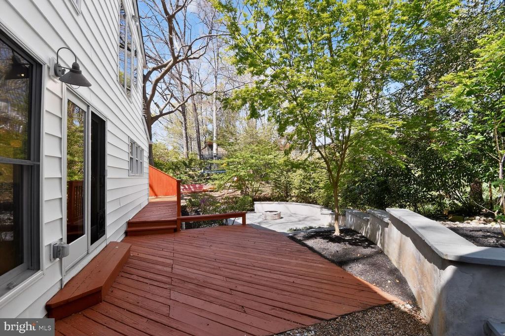 Image 39 of property listing at 12 PARKSIDE RD, Silver Spring, MD 20910
