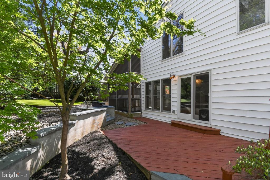 Image 42 of property listing at 12 PARKSIDE RD, Silver Spring, MD 20910