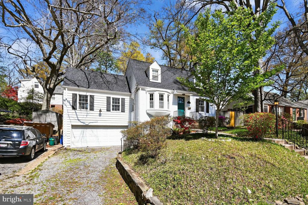 Image 48 of property listing at 12 PARKSIDE RD, Silver Spring, MD 20910