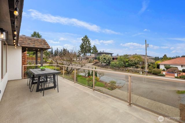 17909 73rd Avenue W, Edmonds, WA 98026