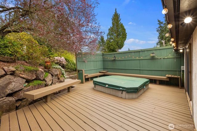 17909 73rd Avenue W, Edmonds, WA 98026