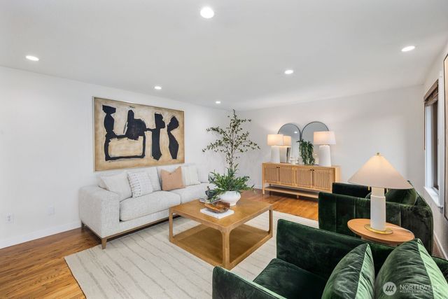 17909 73rd Avenue W, Edmonds, WA 98026