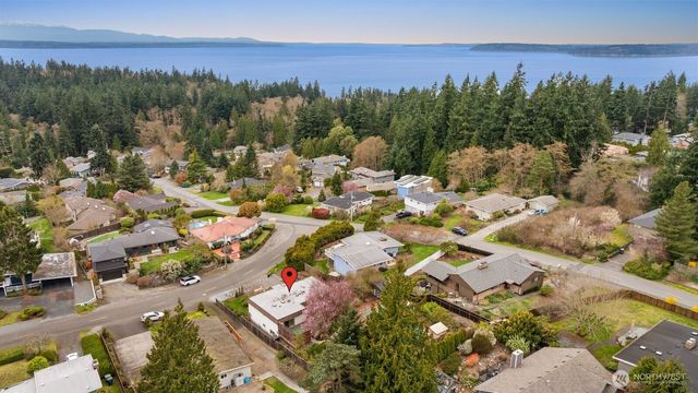 17909 73rd Avenue W, Edmonds, WA 98026