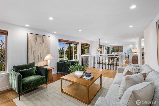 17909 73rd Avenue W, Edmonds, WA 98026