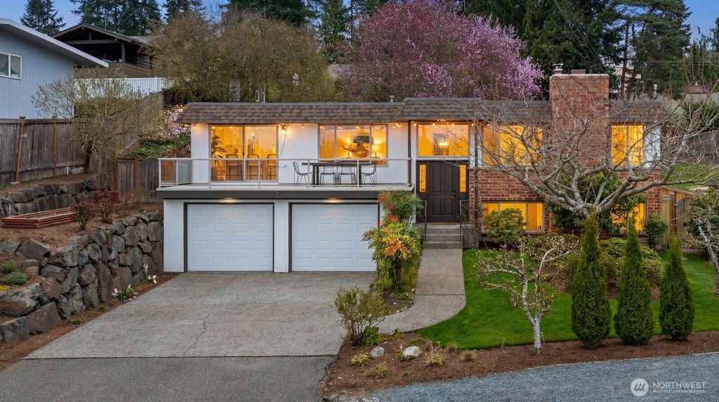 17909 73rd Avenue W, Edmonds, WA 98026