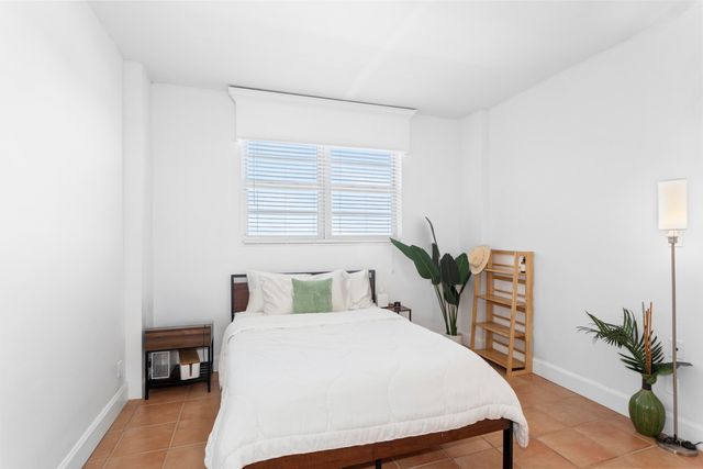 90 Edgewater Drive Ph23, Coral Gables, FL 33133