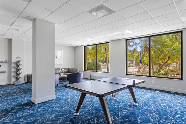 90 Edgewater Drive Ph23, Coral Gables, FL 33133