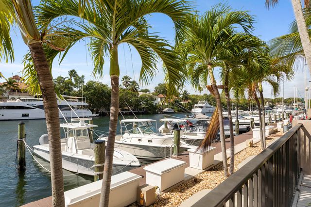 90 Edgewater Drive Ph23, Coral Gables, FL 33133