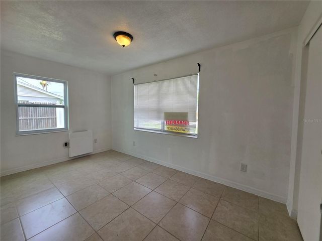 294 VALENCIA AVENUE, Kissimmee, FL 34743