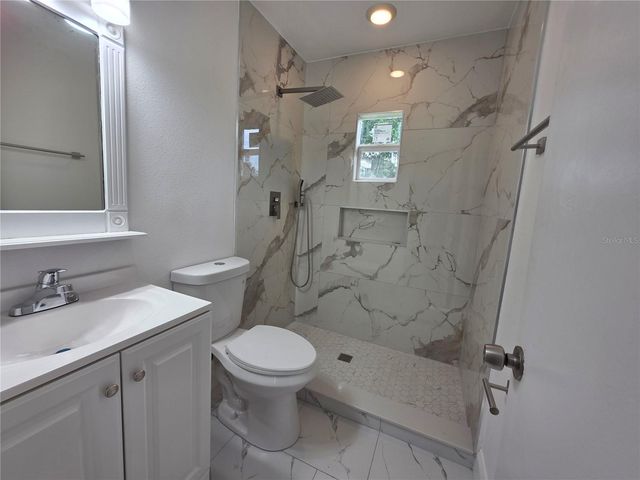 294 VALENCIA AVENUE, Kissimmee, FL 34743