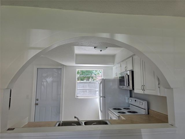 294 VALENCIA AVENUE, Kissimmee, FL 34743
