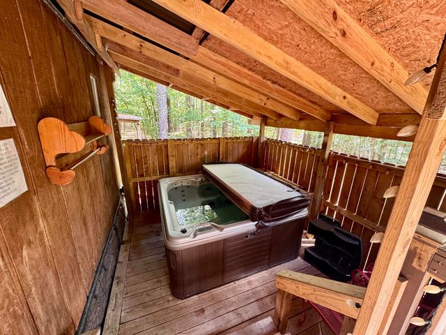 383 Belle Terre Drive, Hot Springs, AR 71913
