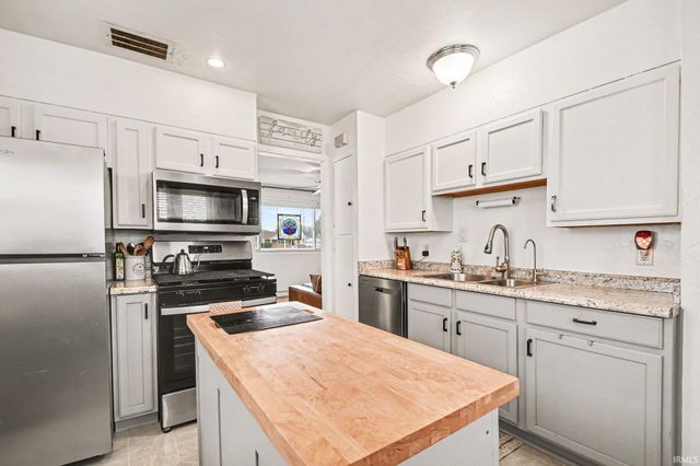 2301 Union Avenue, South Bend, IN 46615