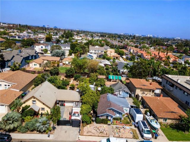166 Cecil, Costa Mesa, CA 92627