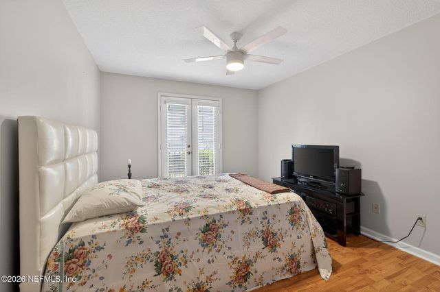 13715 RICHMOND PARK Drive 502, Jacksonville, FL 32224