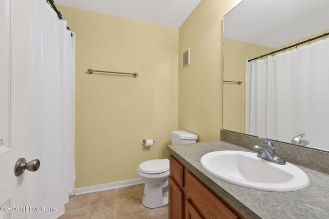 13715 RICHMOND PARK Drive 502, Jacksonville, FL 32224