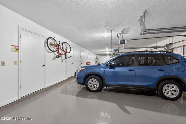 13715 RICHMOND PARK Drive 502, Jacksonville, FL 32224